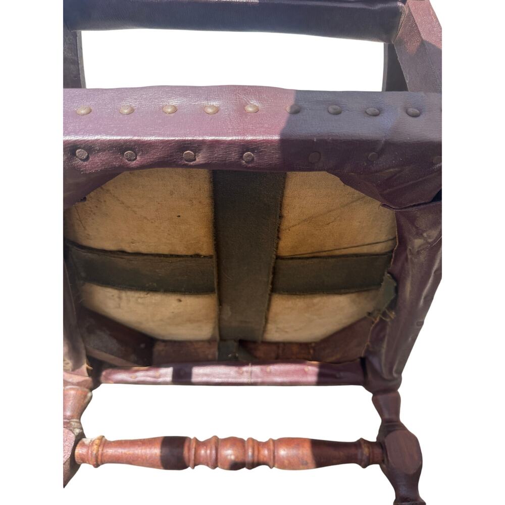 🪑 Antique Child’s Rocking Chair Burgundy Leather & Wood Carved Arms Rivets - Picture 4 of 7